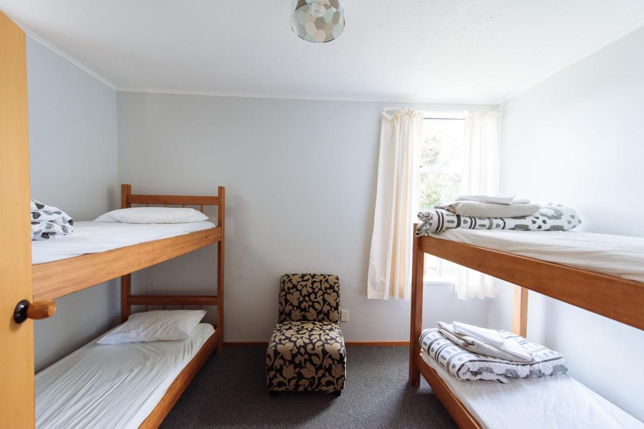 Kowhai Flat Pounawea Exterior foto